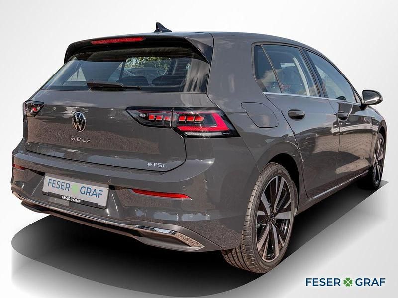 Gebraucht VW Golf Style 150 PS (110 kW) 2025 Uranograu Limousine