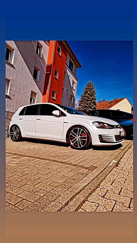 Weiß Gebraucht 2015 VW Golf VII GTD Kleinwagen | 14.000 € (Fairer Preis) - Bild 1/4