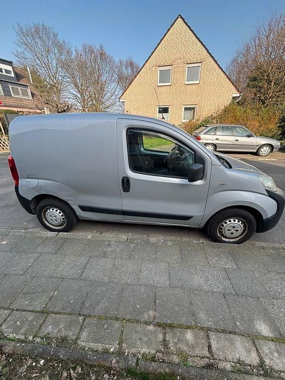 Gebraucht Citroën Nemo 73 PS (53 kW) 2008 Silber Van / Kleinbus