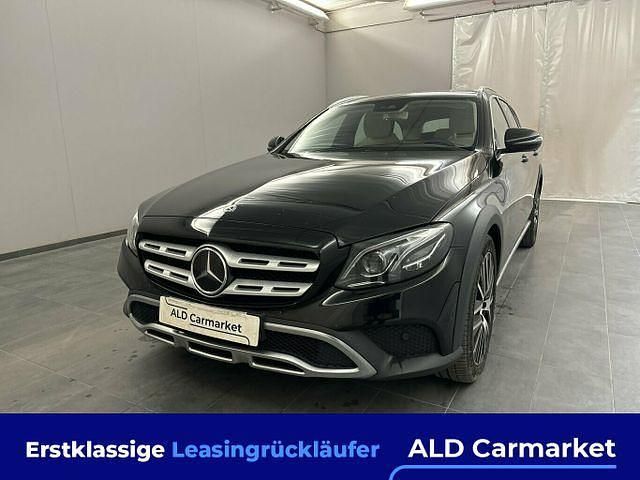Schwarz Gebraucht 2019 Mercedes E220 Avantgarde Kombi | 30.980 € (Fairer Preis) - Bild 1/1