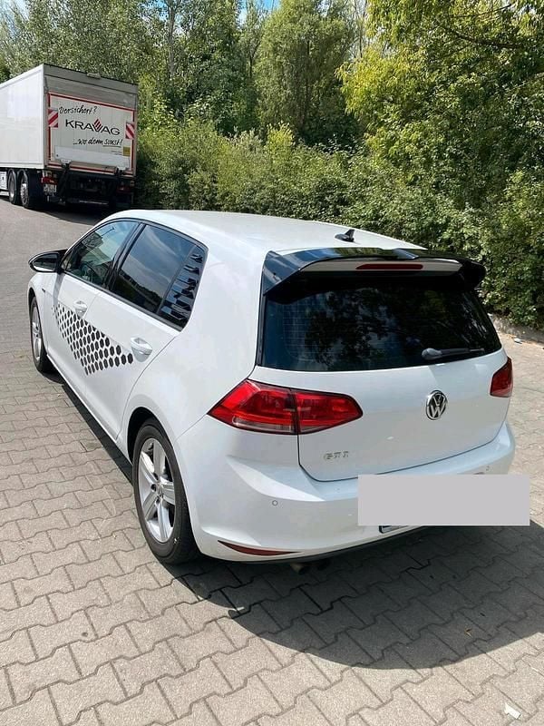 Weiß Gebraucht 2013 VW Golf VII Limousine | 7.900 € (Fairer Preis) - Bild 1/4