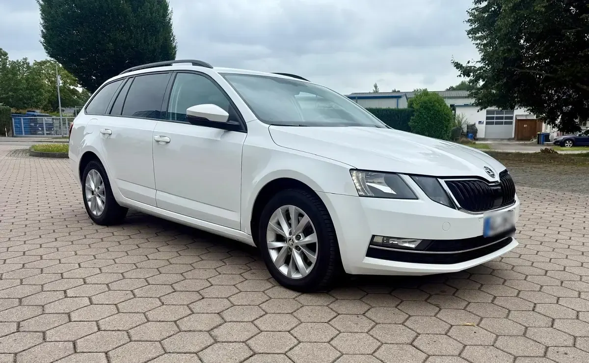 Gebraucht Skoda Octavia 150 PS (110 kW) 2020 Weiß Kombi
