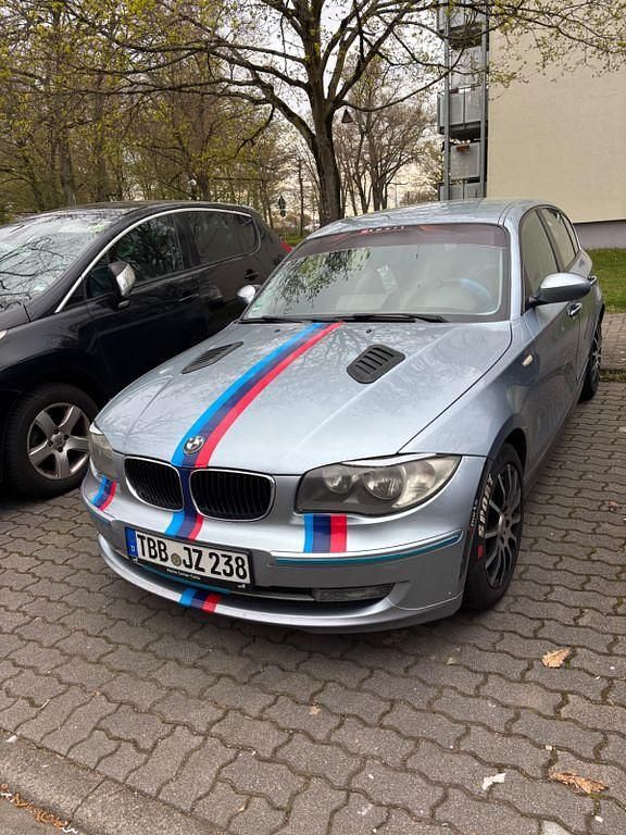 Gebraucht BMW 116 122 PS (89 kW) 2008 Blau Kleinwagen