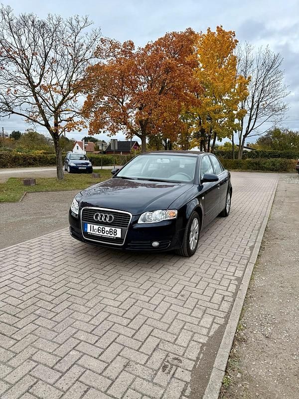 Blau Gebraucht 2005 Audi A4 Limousine | 4.390 € (Fairer Preis) - Bild 1/4