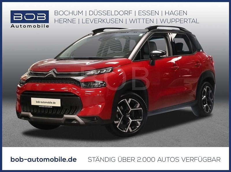 Gebraucht Citroën C3 Aircross PureTech 131 PS (96 kW) 2022 Peperoncino red dach schwarz (rot) (rot) SUV