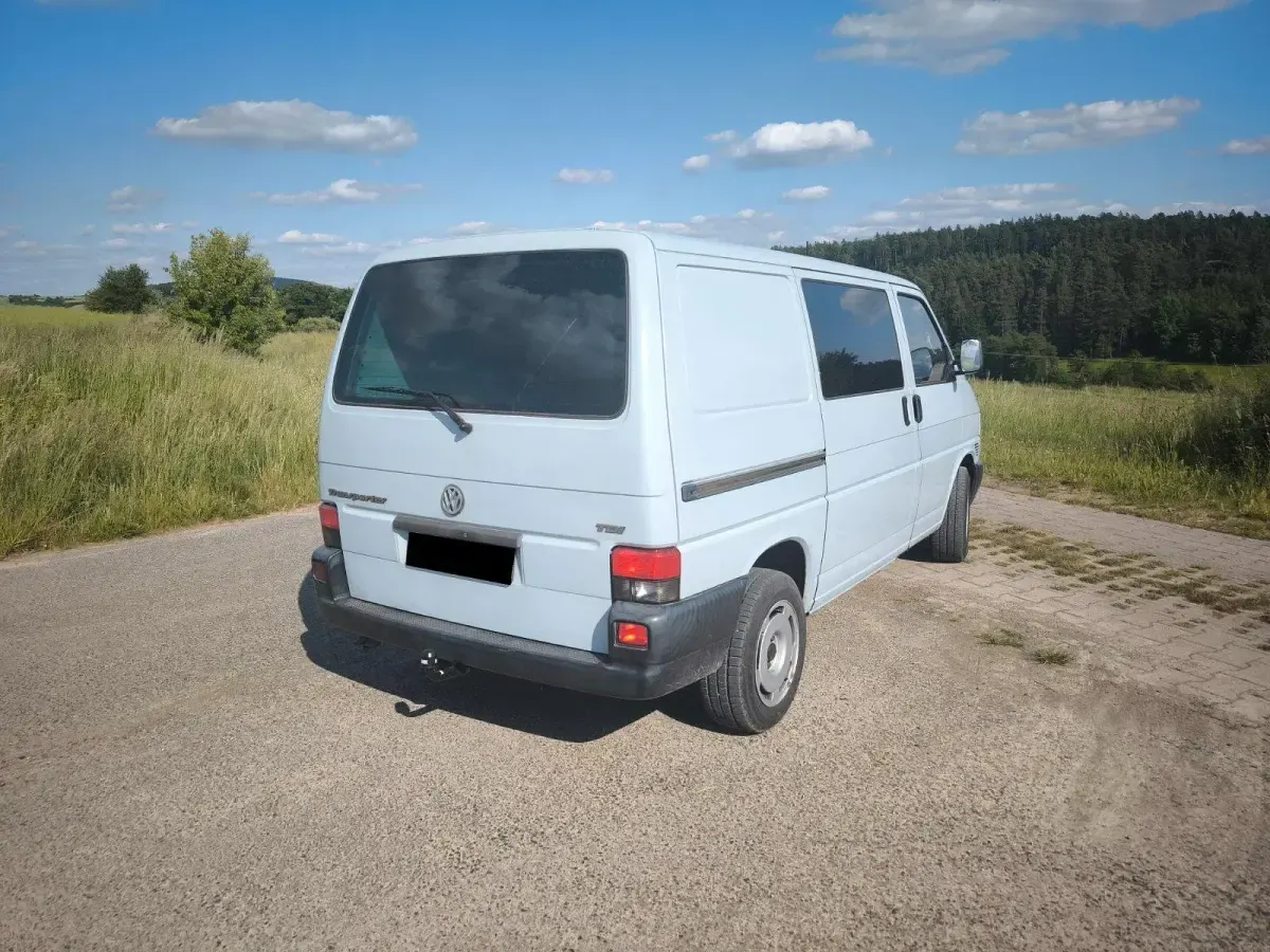 Gebraucht VW T4 102 PS (75 kW) 1999 Blau Van