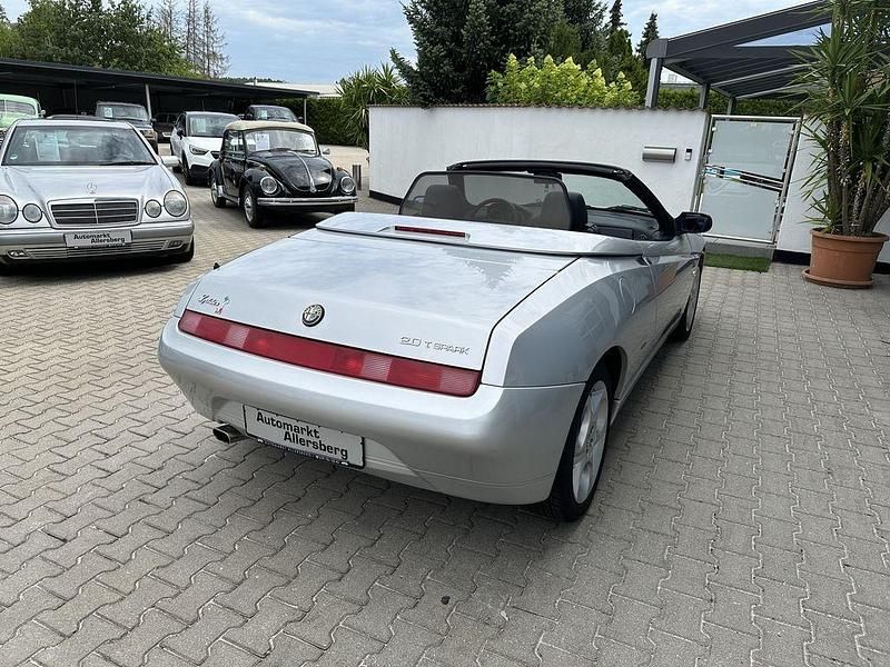 Gebraucht Alfa Romeo Spider 155 PS (114 kW) 2001 Silber Cabrio