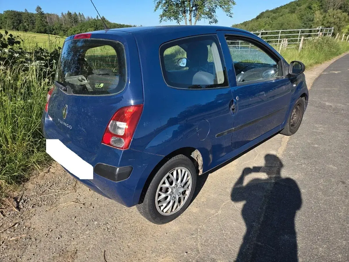 Gebraucht Renault Twingo Authentique 75 PS (55 kW) 2011 Blau Kleinwagen