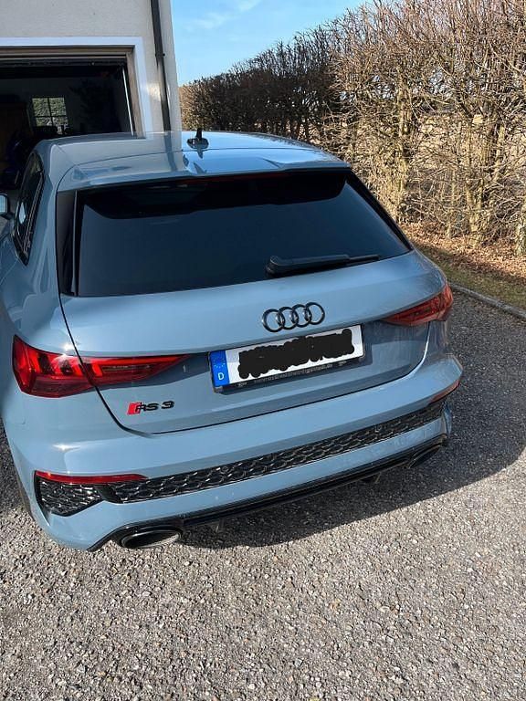Gebraucht Audi RS3 Ambiente 400 PS (294 kW) 2023 Grau Limousine