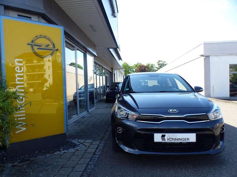 Gebraucht Kia Rio DREAM-TEAM Edition 99 PS (72 kW) 2018 (abt) graphite met. Kleinwagen