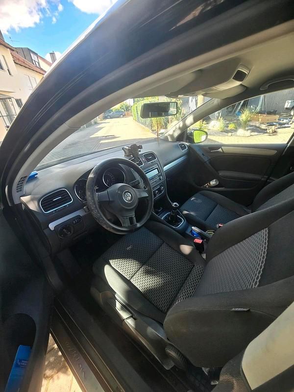 Schwarz Gebraucht 2009 VW Golf VI Kombi | 4.000 € (Fairer Preis) - Bild 1/4