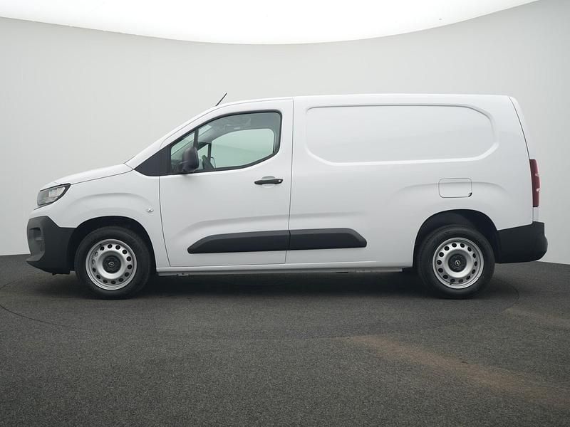 Neu Opel Combo 102 PS (75 kW) 2025 Kaolinweiß SUV