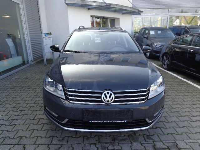 Gebraucht VW Passat 105 PS (77 kW) 2014 Grau Kombi
