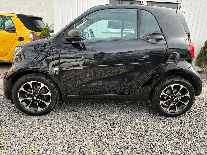 Gebraucht Smart ForTwo Coupé 71 PS (52 kW) 2016 Schwarz Coupé