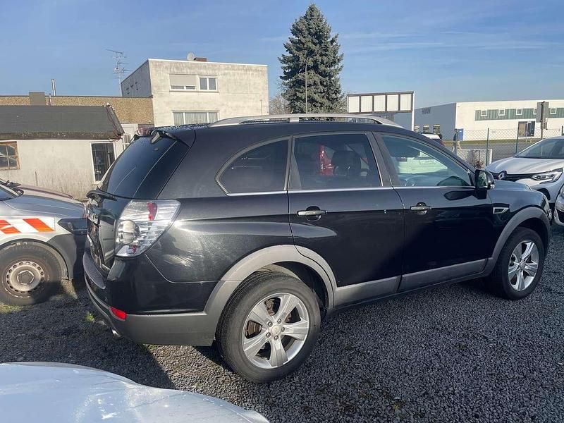 Gebraucht Chevrolet Captiva LT 163 PS (119 kW) 2013 Karbonschw graphitschw midnigh SUV