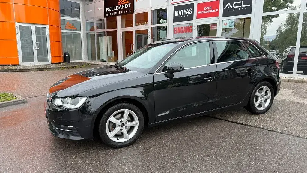 Gebraucht Audi A3 Ambiente 122 PS (89 kW) 2013 Phantomschwarz perleffekt Limousine