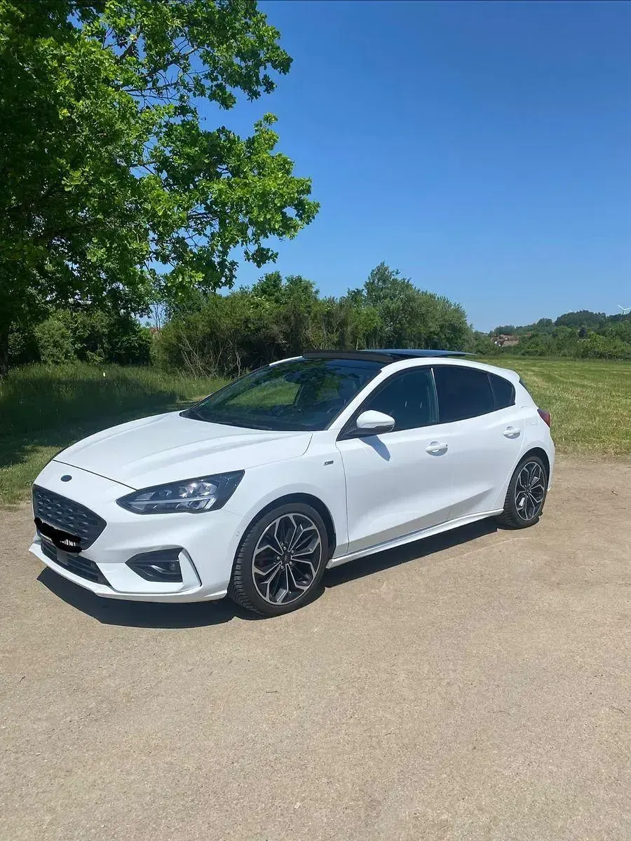 Gebraucht Ford Focus ST-Line 182 PS (133 kW) 2019 Weiß Limousine
