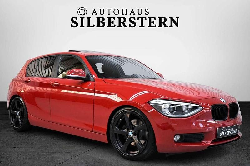 Karmesinrot Gebraucht 2013 BMW 125 Sport Line Kleinwagen | 17.990 € (Teuer) - Bild 1/4