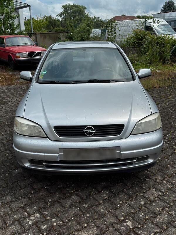 Silber Gebraucht 1999 Opel Astra Edition Limousine | 500 € (Superpreis) - Bild 1/4