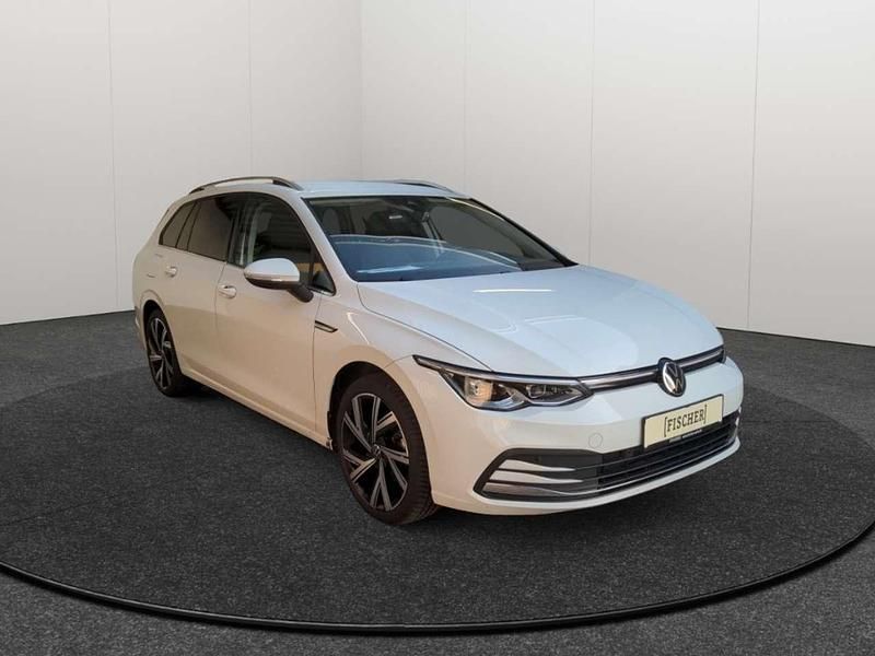 Gebraucht VW Golf VIII Style 150 PS (110 kW) 2022 Weiß Limousine