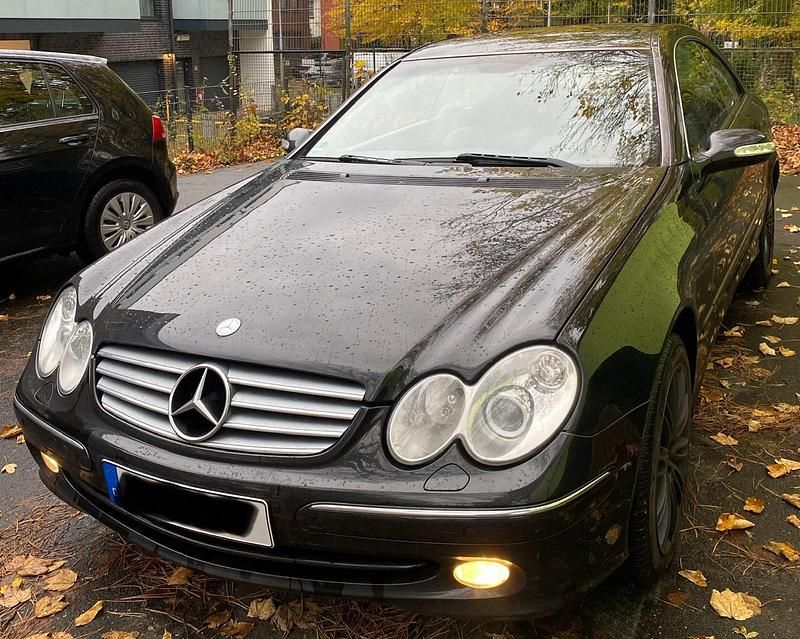 Schwarz Gebraucht 2004 Mercedes CLK240 Coupé | 4.000 € (Fairer Preis) - Bild 1/4