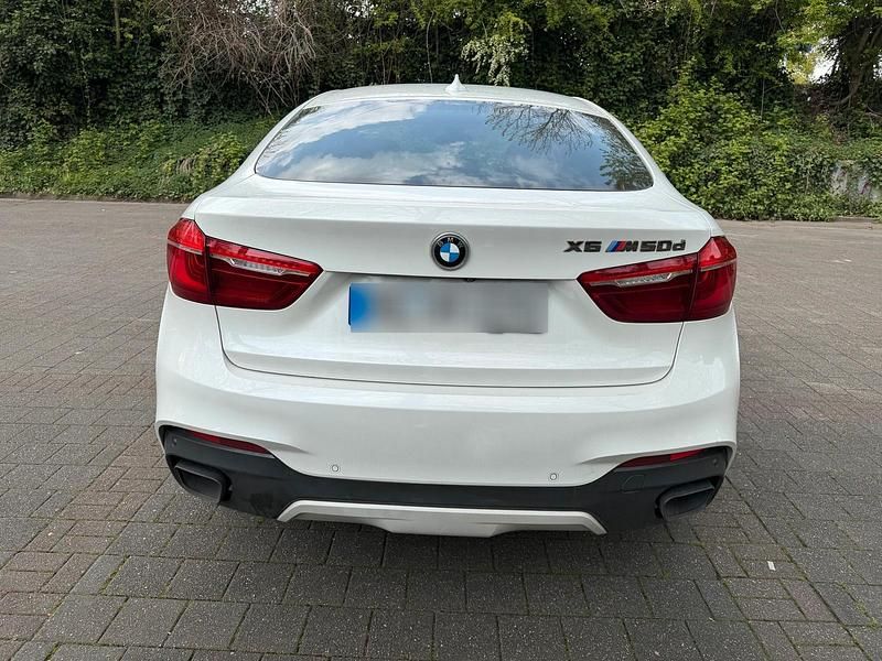Gebraucht BMW X6 M50 381 PS (280 kW) 2017 Weiß SUV