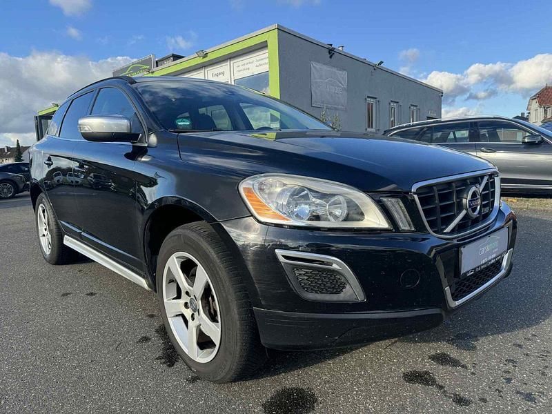 Black sapphire Gebraucht 2010 Volvo XC60 R-Design SUV | 8.999 € (Fairer Preis) - Bild 1/4