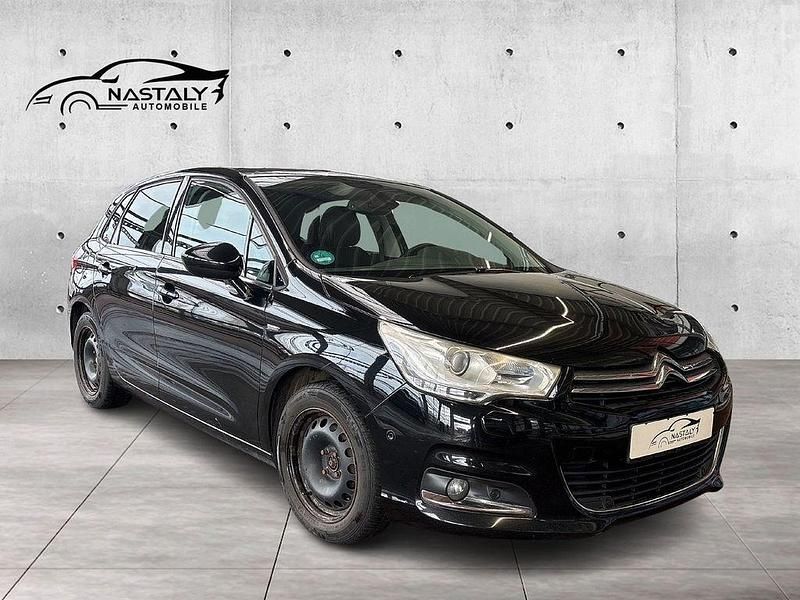 Gebraucht Citroën C4 SELECTION 92 PS (67 kW) 2012 Schwarz Limousine
