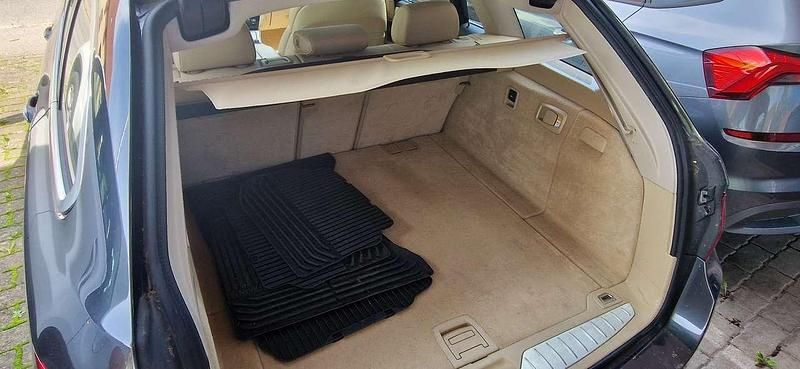 Gebraucht BMW 530 258 PS (189 kW) 2013 Grau Kombi