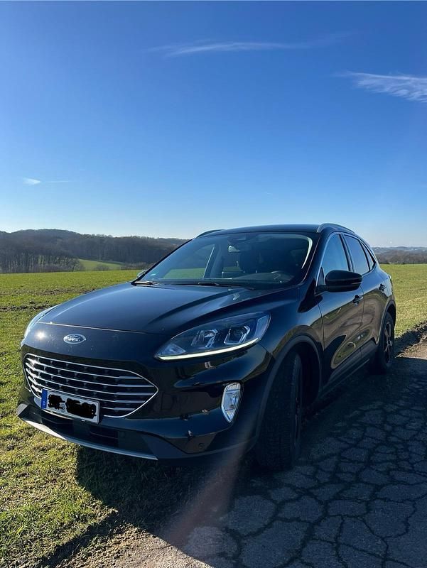 Schwarz Gebraucht 2021 Ford Kuga Titanium SUV | 19.600 € (Guter Preis) - Bild 1/4