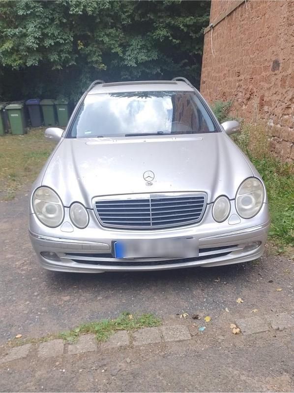 Silber Gebraucht 2004 Mercedes E270 Kombi | 1.800 € (Guter Preis) - Bild 1/4