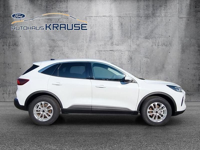 Neu Ford Kuga Titanium 152 PS (111 kW) 2025 Weiß SUV