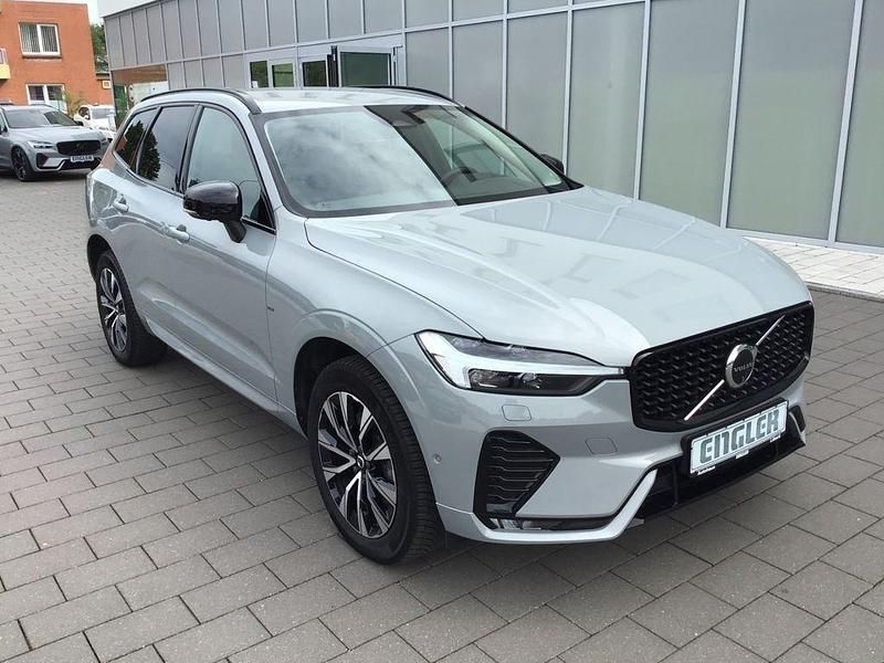 Gebraucht Volvo XC60 Plus 197 PS (144 kW) 2023 Vapour grey SUV