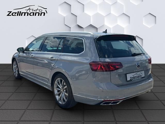 Gebraucht VW Passat Elegance 150 PS (110 kW) 2023 Grau Kombi