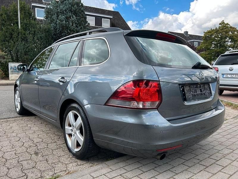 Gebraucht VW Golf VI Comfortline 105 PS (77 kW) 2010 Grau Kleinwagen