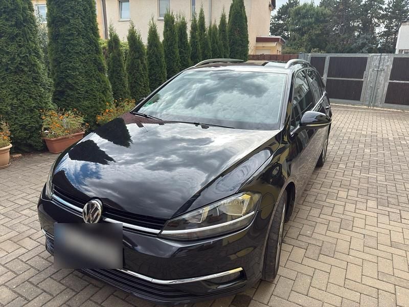 Schwarz Gebraucht 2018 VW Golf VII Kombi | 14.500 € (Guter Preis) - Bild 1/4