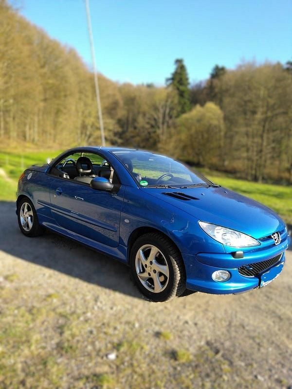 Blau Gebraucht 2003 Peugeot 206 CC Cabrio | 500 € (Superpreis) - Bild 1/4