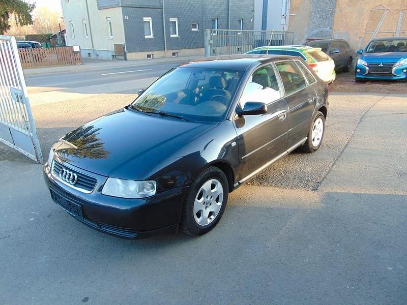 Gebraucht Audi A3 Attraction 102 PS (75 kW) 2000 Schwarz Kleinwagen