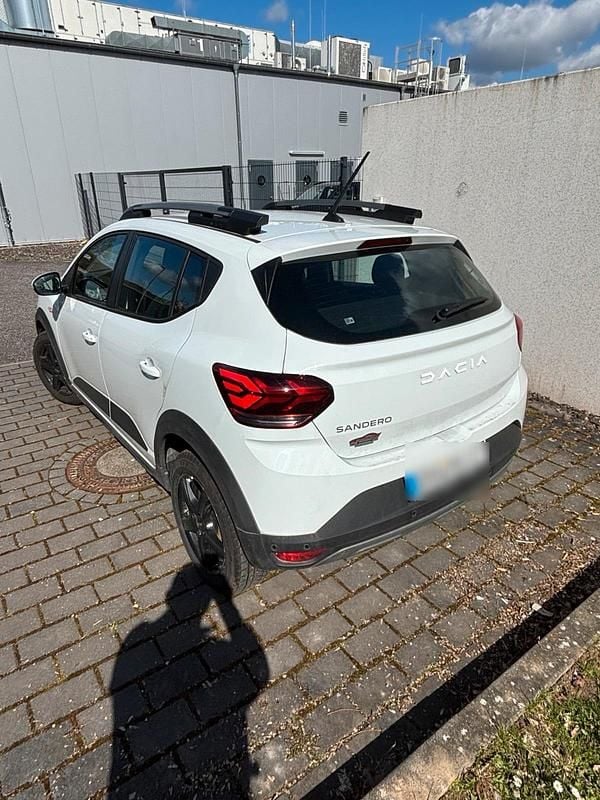 Gebraucht Dacia Sandero Expression 90 PS (66 kW) 2025 Weiß SUV