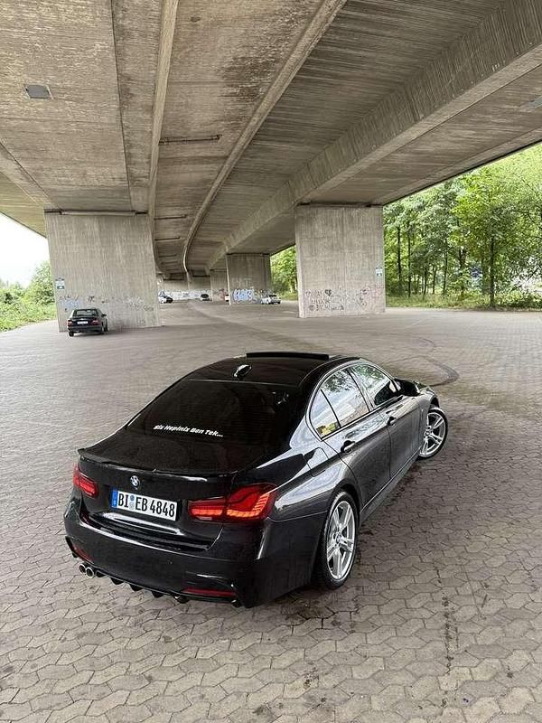 Gebraucht BMW 320 M Sport 184 PS (135 kW) 2013 Schwarz Limousine