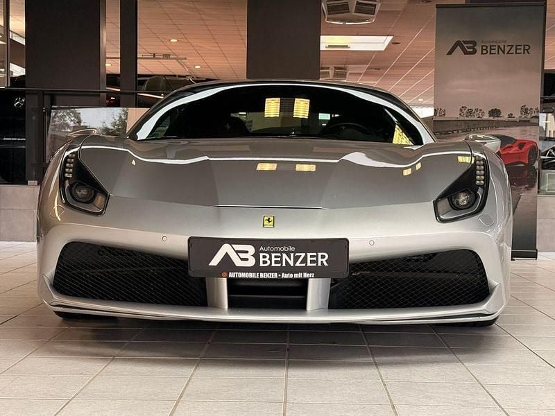 Gebraucht Ferrari 488 669 PS (492 kW) 2018 Silber Coupé