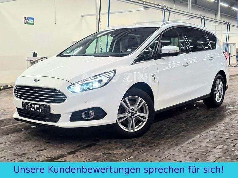 Weiß Gebraucht 2019 Ford S-MAX Titanium Van / Kleinbus | 14.800 € (Superpreis) - Bild 1/4
