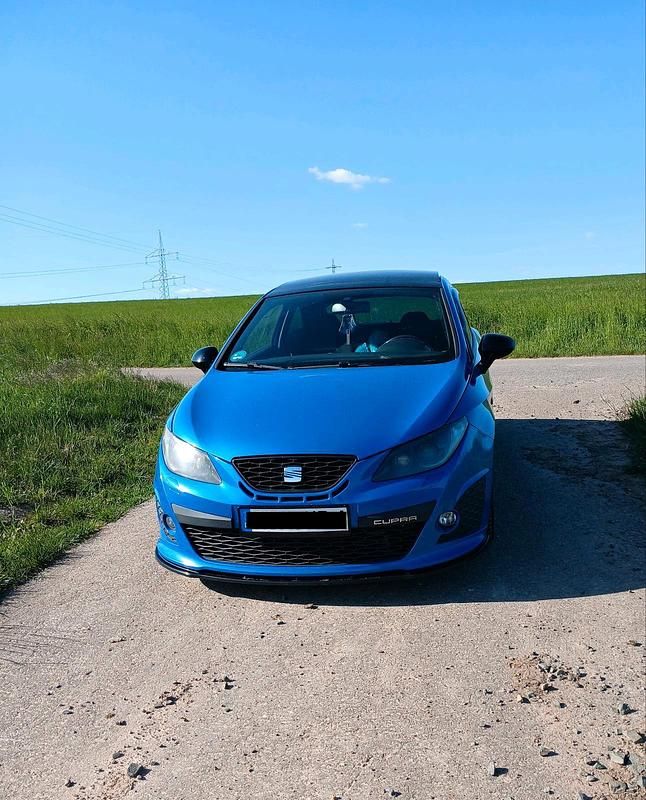 Gebraucht Cupra Ibiza 179 PS (131 kW) 2012 Blau Kleinwagen