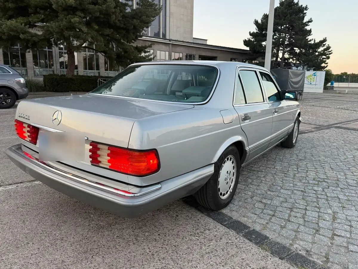 Gebraucht Mercedes 300 SE 180 PS (132 kW) 1989 Silber Limousine