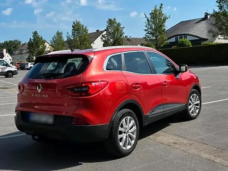Gebraucht Renault Kadjar 130 PS (95 kW) 2015 Rot SUV