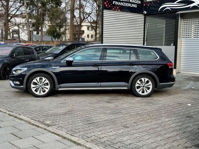 Gebraucht VW Passat Alltrack 239 PS (175 kW) 2019 Schwarz Kombi
