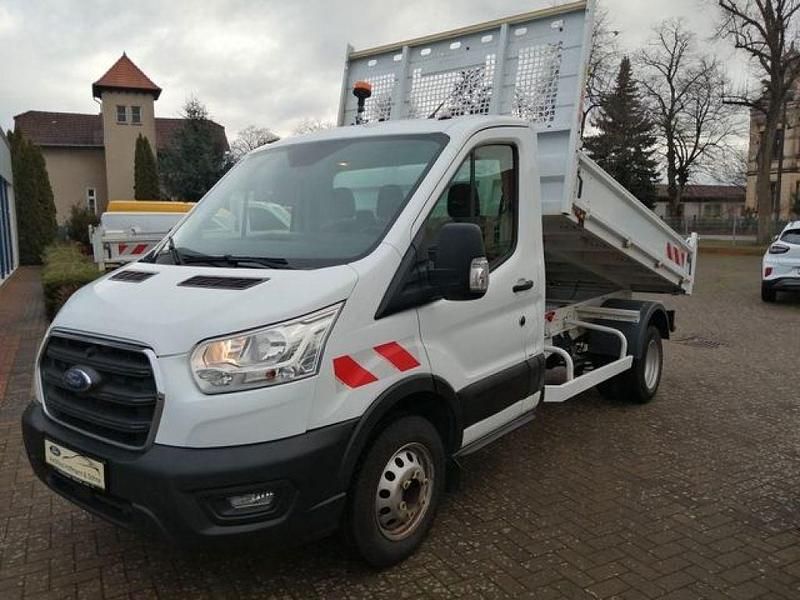 Gebraucht Ford Transit Trend 170 PS (125 kW) 2022 Frozen white Van