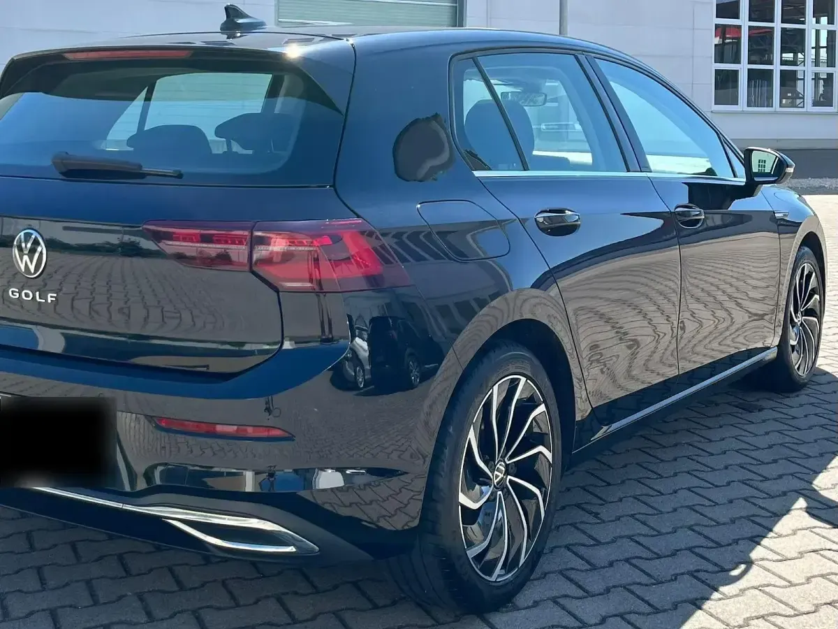 Gebraucht VW Golf VII IQ Drive 150 PS (110 kW) 2019 Schwarz Kombi