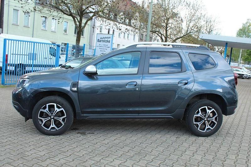Używany Dacia Duster Anniversary 131 KM (96 kW) 2019 Szary SUV