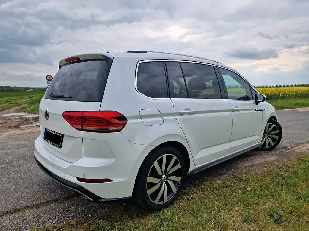 Usata VW Touran Highline 150 CV (110 kW) 2016 Bianco Monovolume